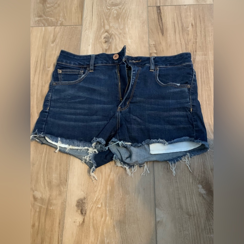 AMERICAN EAGLE high rise shortie